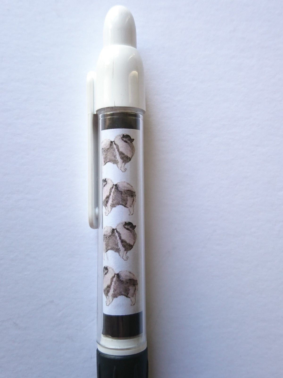 Keeshond Pen