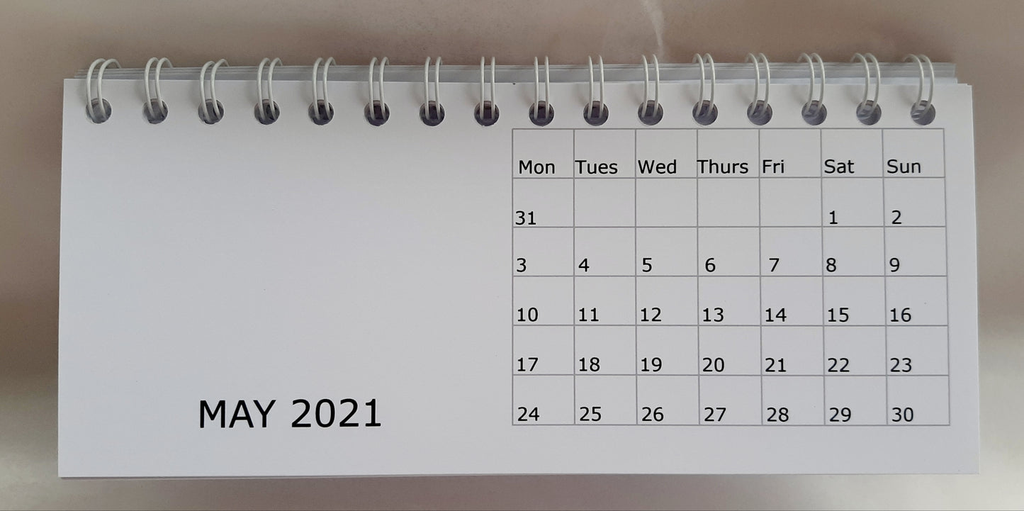 Dog Show Dates Desk Calendar 2021